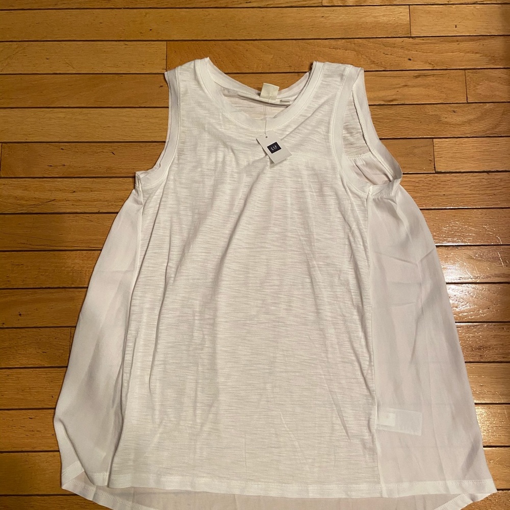 NWT Gap white tank top size x small